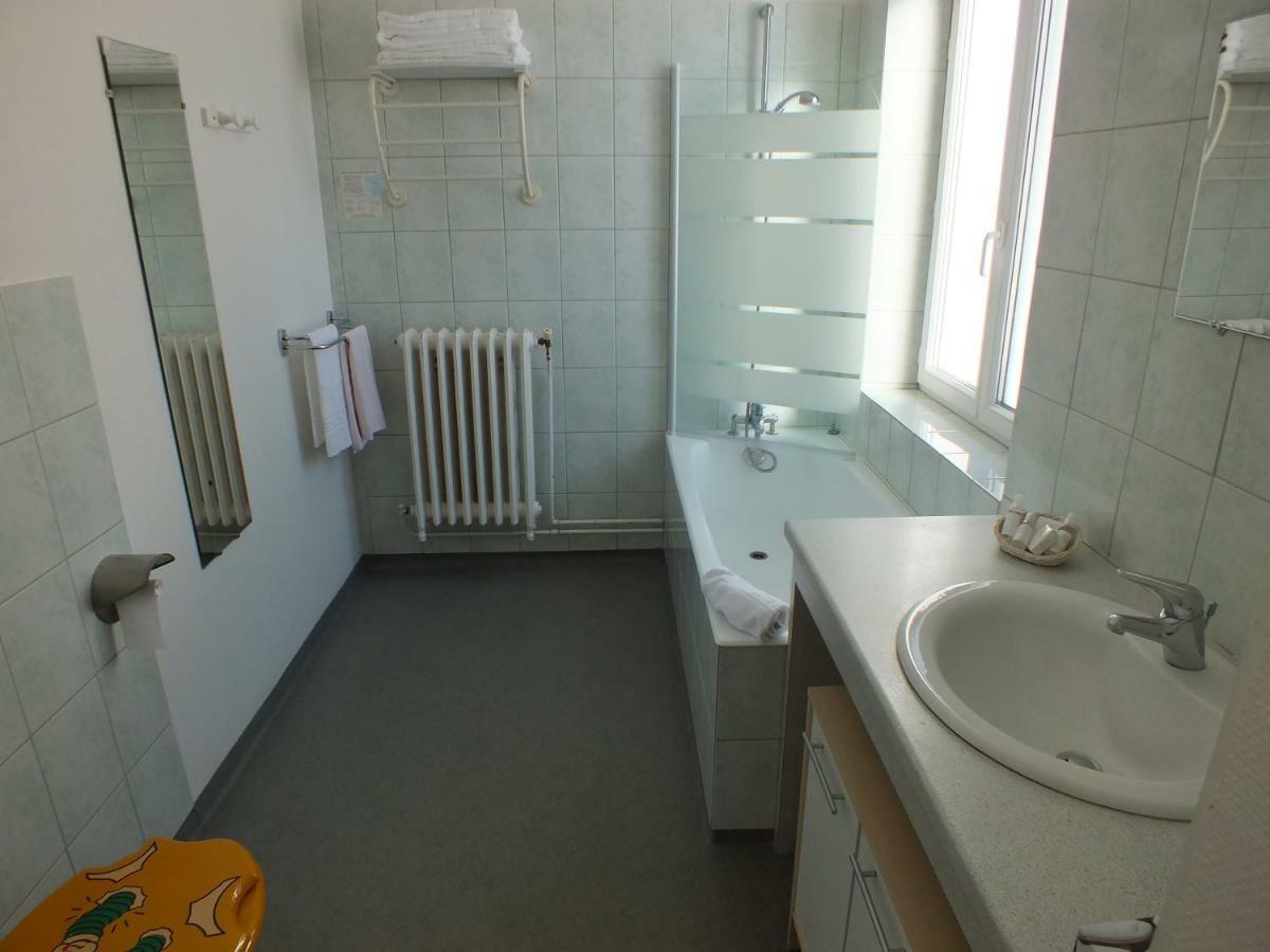 Méaudre Hotel La Prairie מראה חיצוני תמונה